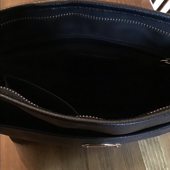 Coach File Crossbody - Picture 3 of 10